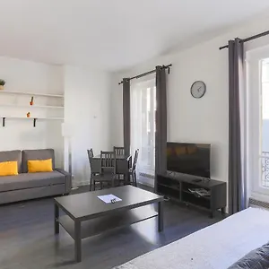 Appartement Champs De Mars, Paris