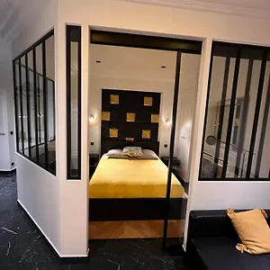 Appartement Cosy Sur Les Champs-elysées, Paris